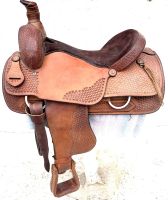 FRONTIER ROPING SADDLE